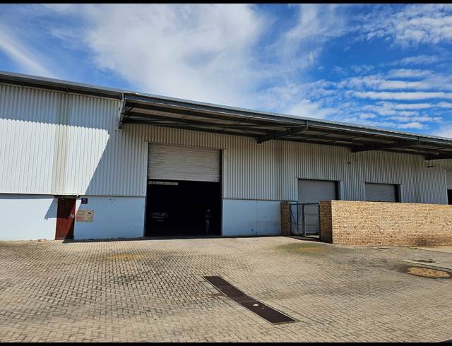 1,545M² FACTORY TO LET IN LANSERIA