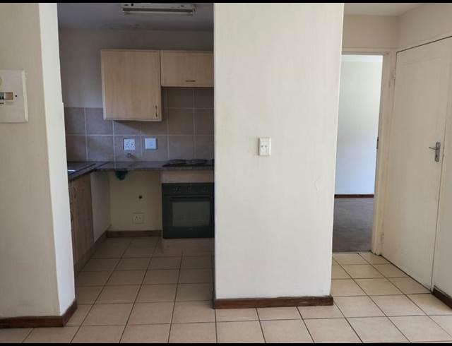 1 BEDROOM PROPERTY TO RENT IN KARENPARK