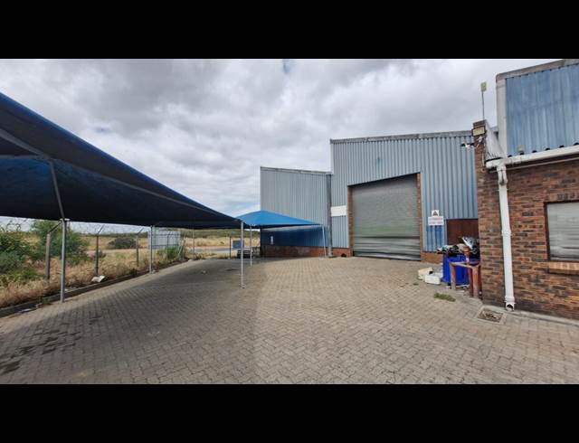 3,000M² WAREHOUSE TO LET IN ATLANTIS CENTRAL