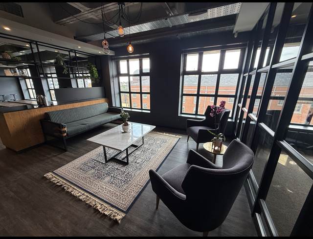 745M² OFFICE TO LET IN ROSEBANK