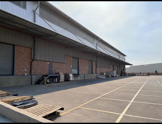 15,503M² WAREHOUSE TO LET IN TUNNEY