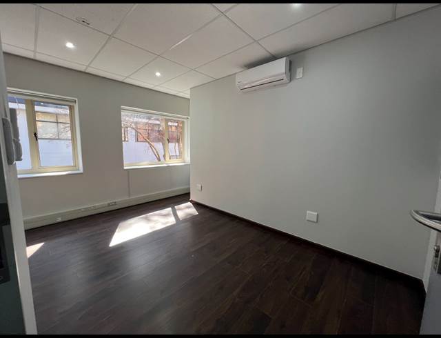 242M² OFFICE TO LET IN ROSEBANK