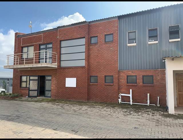 1,159M² WAREHOUSE TO LET IN CLAYVILLE