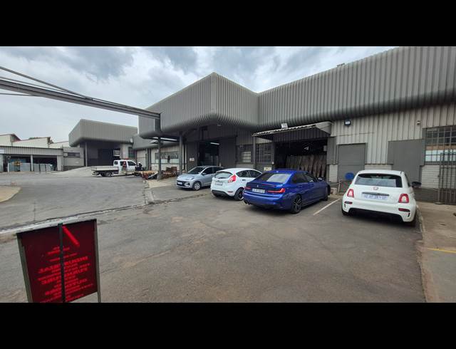 3,000M² FACTORY TO LET IN ANDERBOLT
