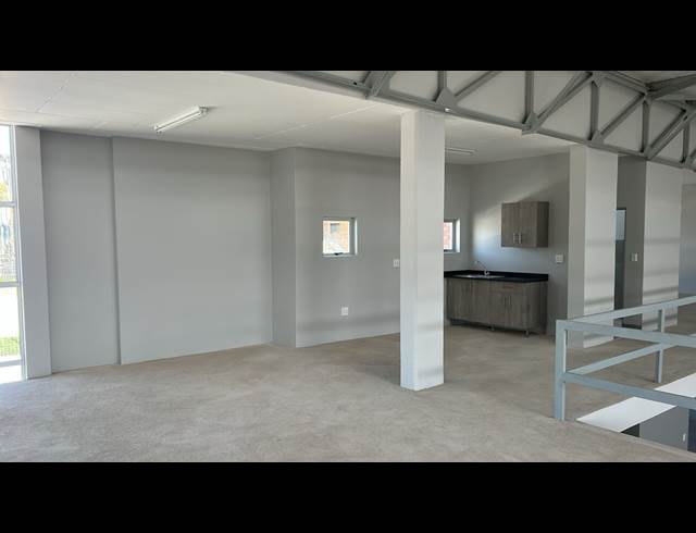 515M² WAREHOUSE TO LET IN RIVERSIDE PARK