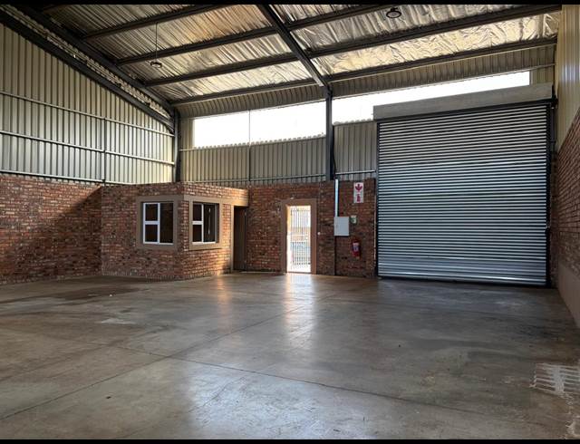 150M² WAREHOUSE TO LET IN ALBERTON NORTH