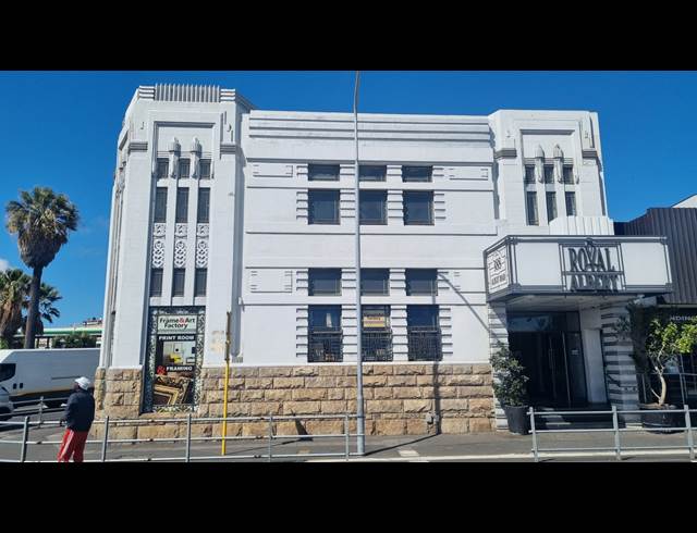 158M² OFFICE TO LET IN WOODSTOCK