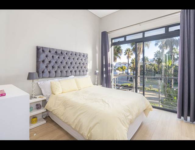2 BEDROOM APARTMENT RENTED IN CENTURY CITY