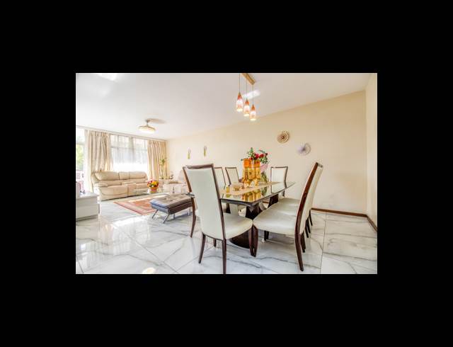 3 BEDROOM APARTMENT TO LET IN SANDTON CENTRAL