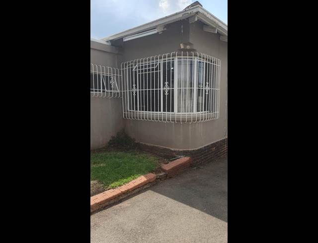 3 BEDROOM PROPERTY TO RENT IN KENSINGTON