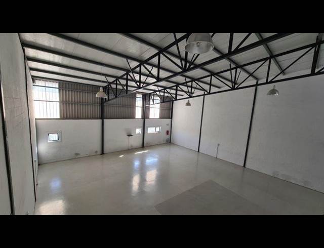 245M² WAREHOUSE TO LET IN RIVERGATE