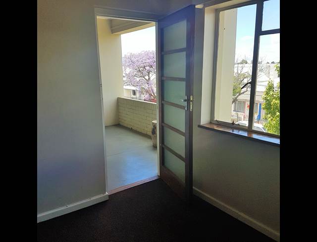 2 bed property to rent in WORCESTER CENTRAL