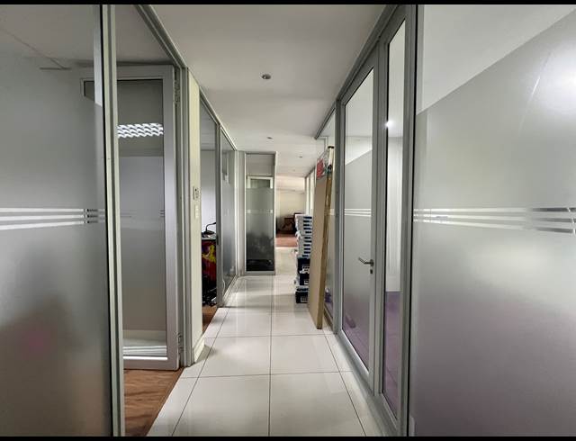260M² OFFICE TO LET IN ILLOVO