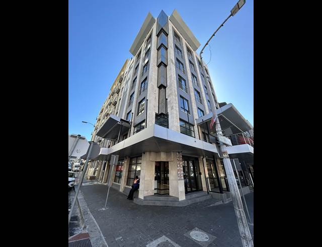215M² BUSINESS CENTRE TO LET IN CAPE TOWN CITY CENTRE
