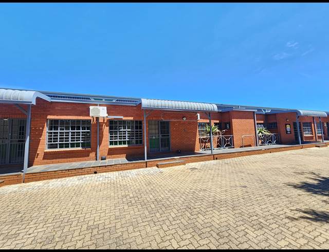 340M² WAREHOUSE TO LET IN HENNOPSPARK