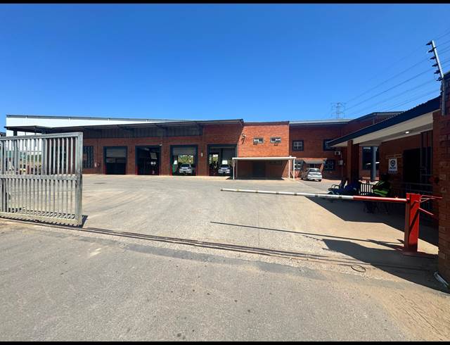 6,666M² WAREHOUSE TO LET IN GLEN ANIL