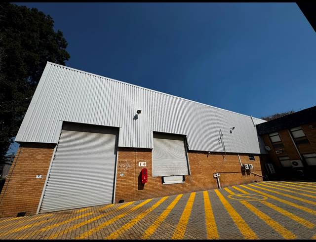 600M² WAREHOUSE TO LET IN MEADOWDALE