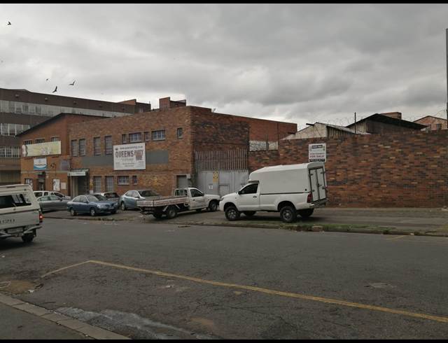 1,000M² WAREHOUSE TO LET IN FORDSBURG