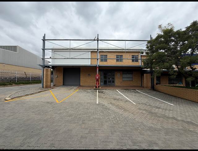 328M² WAREHOUSE TO LET IN HALFWAY HOUSE