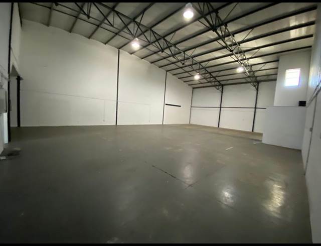 445M² WAREHOUSE TO LET IN EPPING INDUSTRIAL
