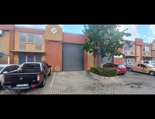 271M² MINI FACTORY TO LET IN STRIJDOMPARK