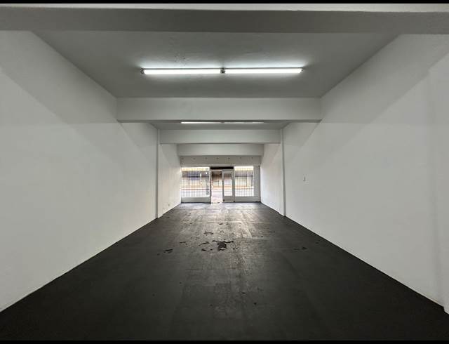 80M² RETAIL TO LET IN PAROW CENTRAL