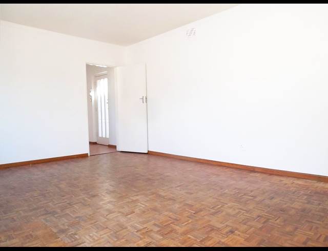1 bed property to rent in ORANJEZICHT