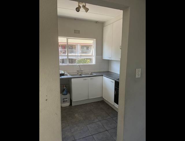 2 BEDROOM APARTMENT RENTED IN MORNINGSIDE