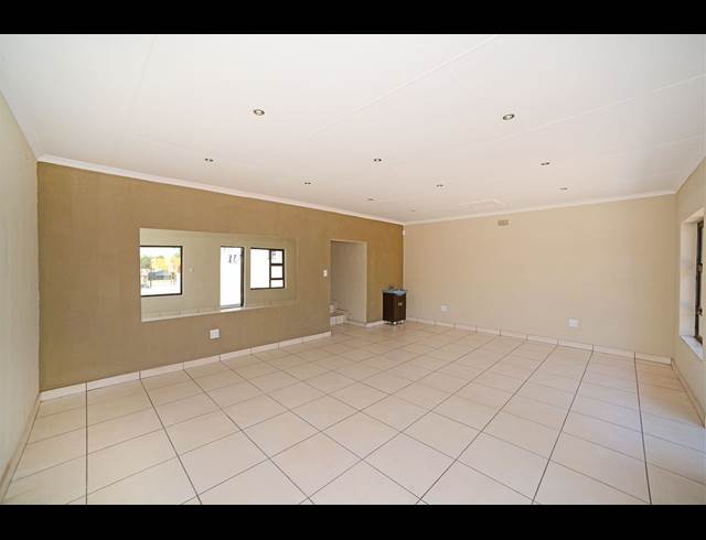 95M² OFFICE TO LET IN NORTHMEAD