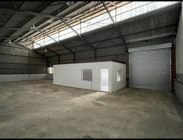 250M² WAREHOUSE RENTED IN STIKLAND INDUSTRIAL