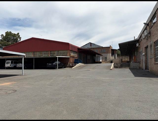1,000M² WAREHOUSE TO LET IN STEELEDALE