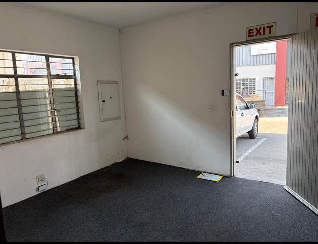 219M² WAREHOUSE TO LET IN CITY DEEP