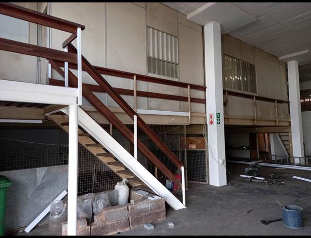 350M² WAREHOUSE TO LET IN WESTMEAD