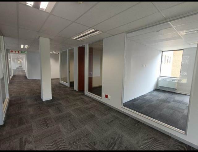 BUSINESS PROPERTY TO RENT IN WELTEVREDEN PARK