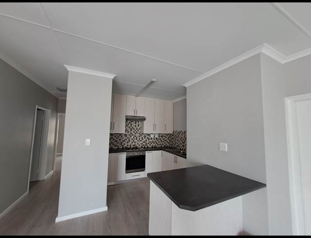 2 bed property to rent in REUNION PARK