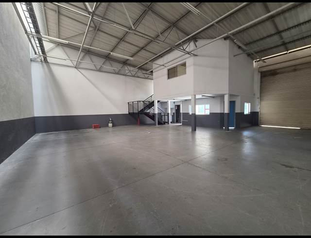 250M² WAREHOUSE TO LET IN ALLANDALE