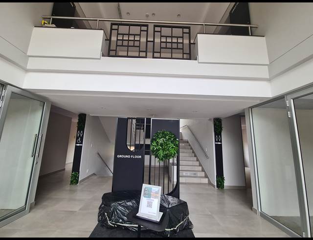 724M² OFFICE TO LET IN VORNA VALLEY