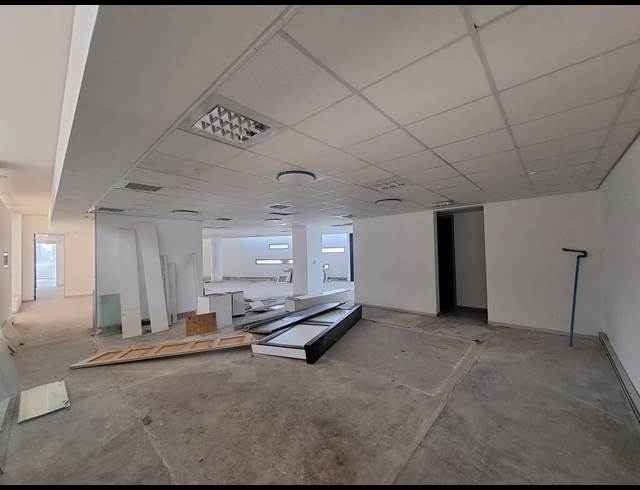 285M² OFFICE TO LET IN ILLOVO