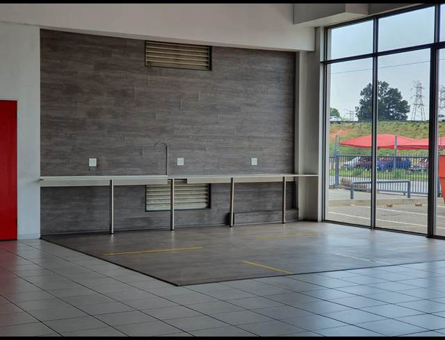 754M² WAREHOUSE TO LET IN CITY & SUBURBAN