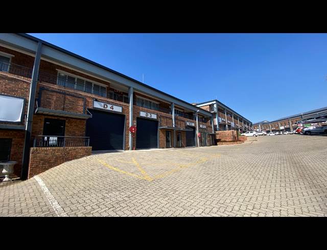 400M² WAREHOUSE TO LET IN HIGHVELD