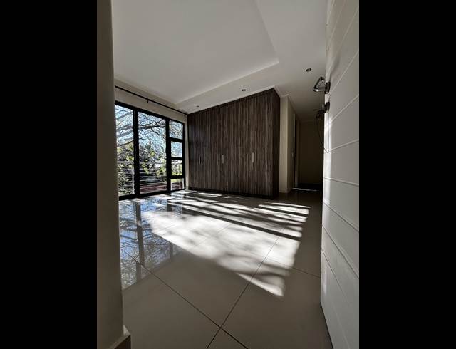 2 BEDROOM APARTMENT TO LET IN PARKMORE