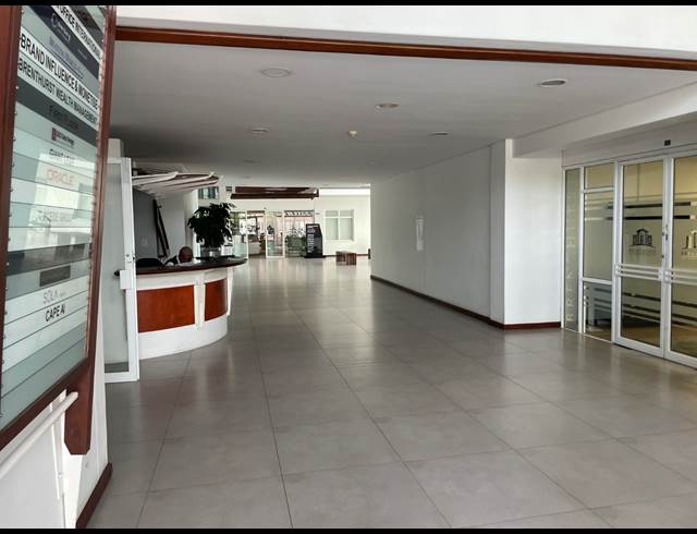 977M² OFFICE TO LET IN WATERFRONT