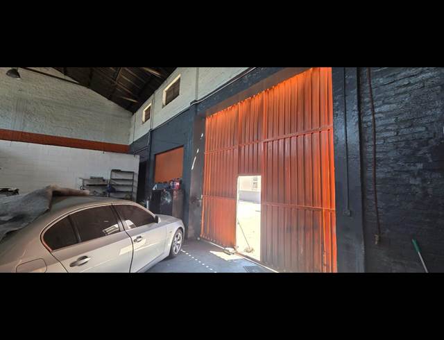 200M² WAREHOUSE TO LET IN PAARL CENTRAL