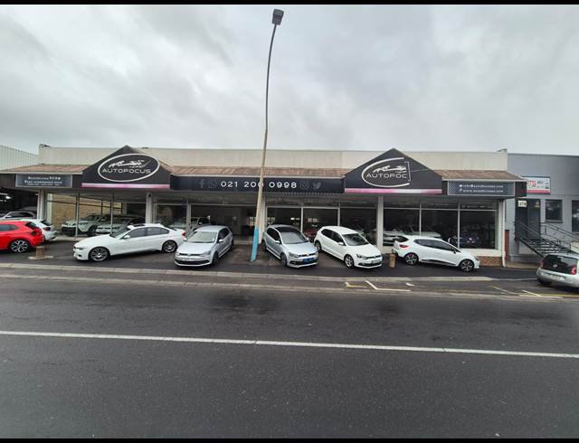 405M² SHOWROOM TO LET IN PAROW EAST