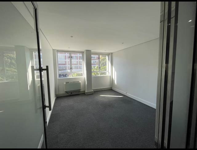 600M² OFFICE TO LET IN CAPE TOWN CITY CENTRE