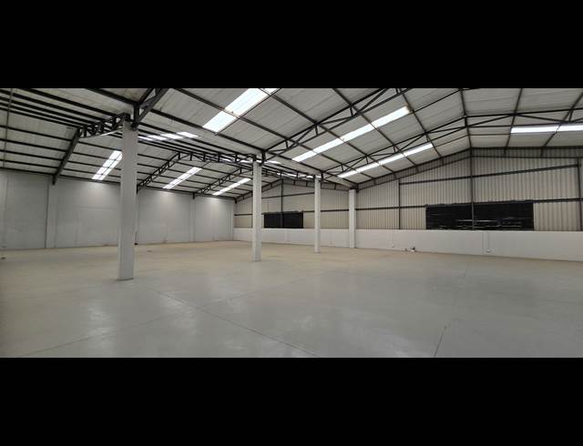 1,094M² WAREHOUSE TO LET IN COSMO BUSINESS PARK