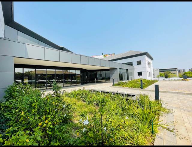 675M² OFFICE TO LET IN VORNA VALLEY