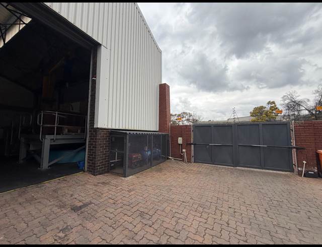 360M² WAREHOUSE TO LET IN RANDJESPARK