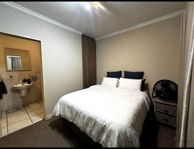 2 BEDROOM APARTMENT TO LET IN SANDTON CENTRAL