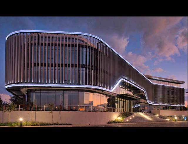 1,350M² OFFICE TO LET IN IRENE